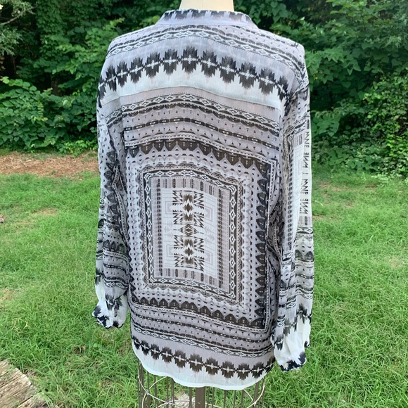 Aztec Geometric Sheer Blouse - Picture 4 of 16
